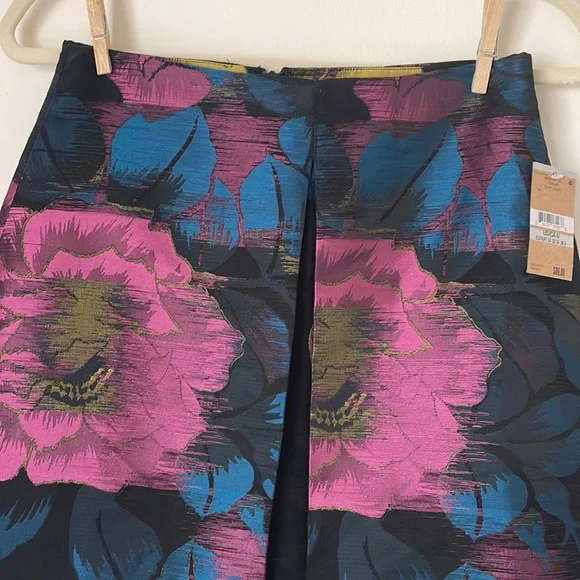 Rachel Roy: Pleated Floral Mini Skirt Size 0. - Picture 3 of 8